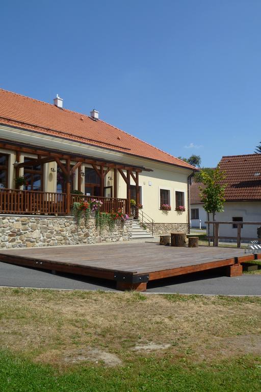 Penzion U Rudolfu Vlasenice المظهر الخارجي الصورة